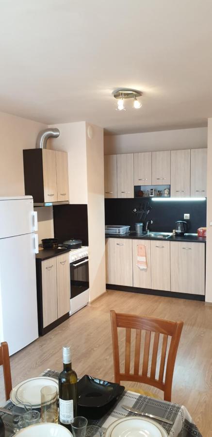 Family Holiday Apartments Breez 1 Βάρνα Εξωτερικό φωτογραφία